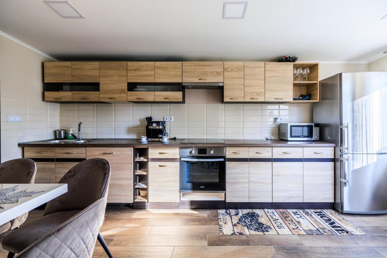 Fekete Orchidea Apartman Balatonkenese Bagian luar foto